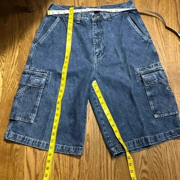 Vintage Denim Cargo Style Shorts Size 33 - Picture 11 of 12